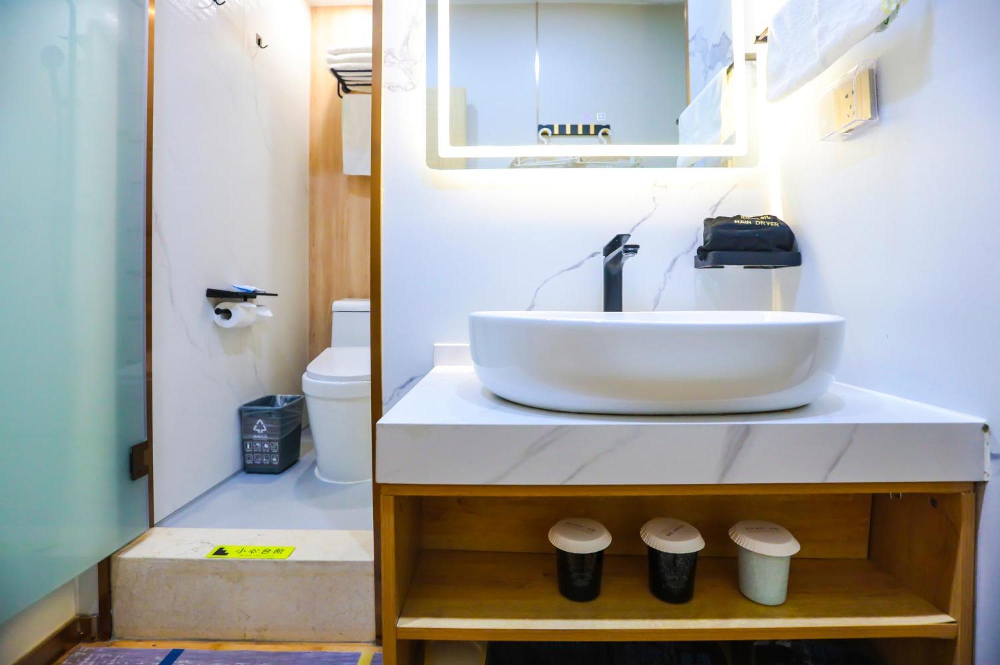 Zhong An Hotel Beijing Former Residence Of Journalist Edgar Snow -Free Laundry Service,Free Freshly Ground Coffee,Provide Tourism And Ticketing Service ,English Service ,Near Tian'Anmen Forbidden City,Wangfujing Walking Street Exterior foto