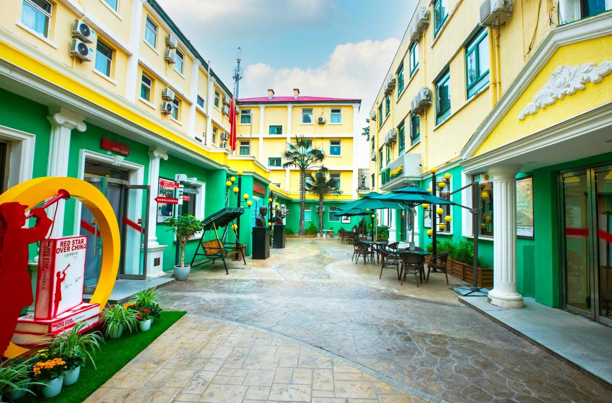 Zhong An Hotel Beijing Former Residence Of Journalist Edgar Snow -Free Laundry Service,Free Freshly Ground Coffee,Provide Tourism And Ticketing Service ,English Service ,Near Tian'Anmen Forbidden City,Wangfujing Walking Street Exterior foto