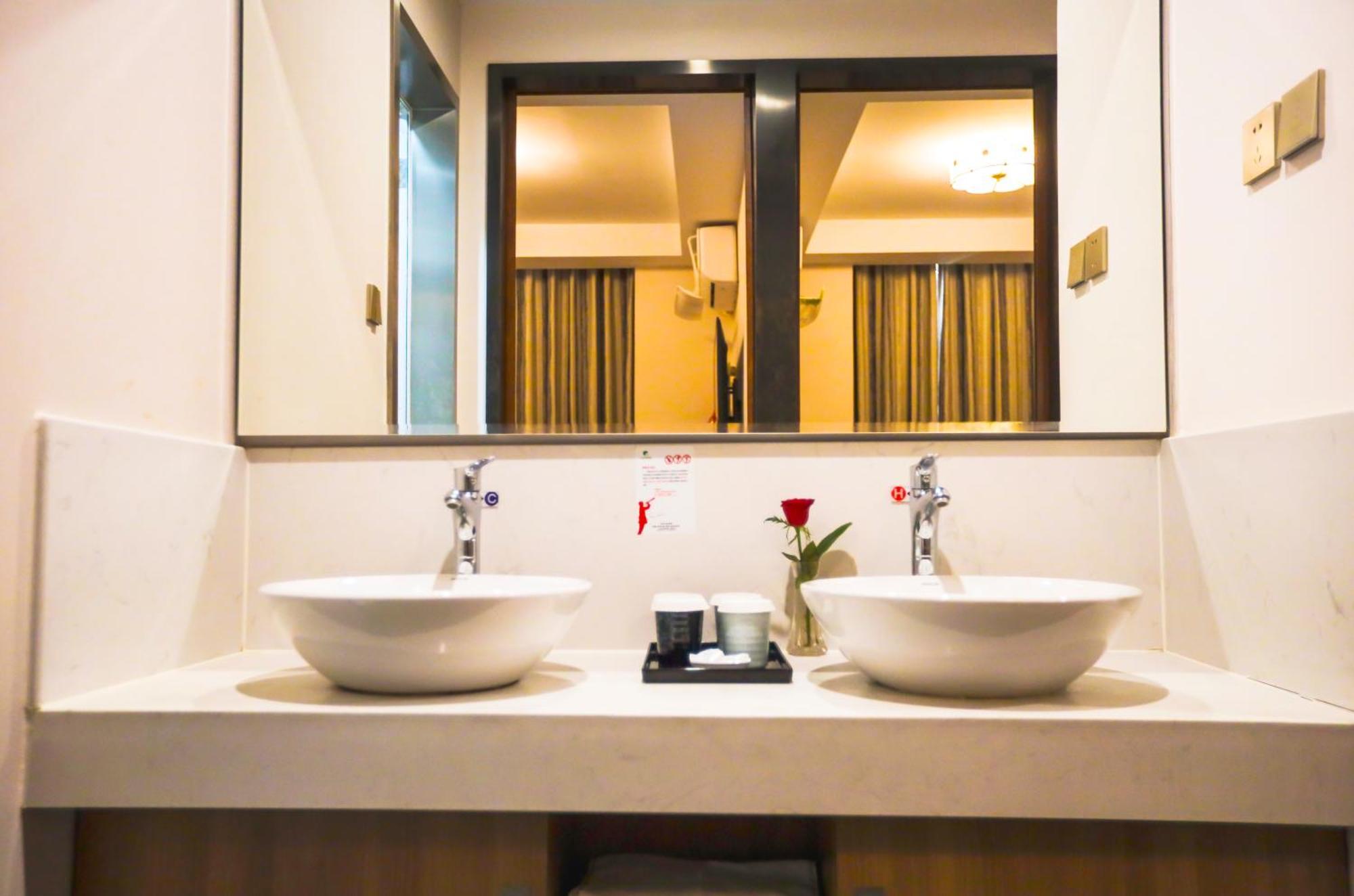 Zhong An Hotel Beijing Former Residence Of Journalist Edgar Snow -Free Laundry Service,Free Freshly Ground Coffee,Provide Tourism And Ticketing Service ,English Service ,Near Tian'Anmen Forbidden City,Wangfujing Walking Street Exterior foto